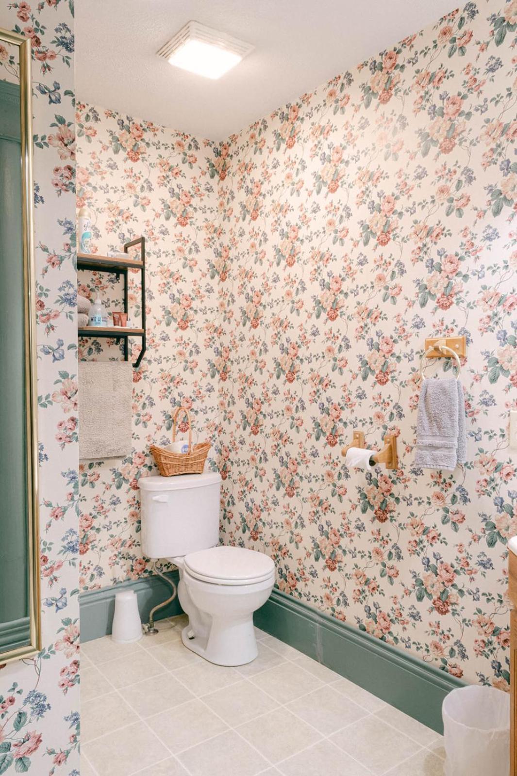 The Wolf Manor Bed & Breakfast Ellinwood Екстериор снимка