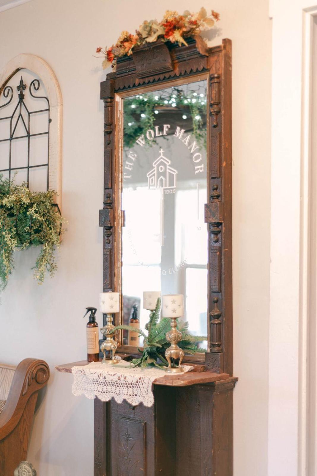 The Wolf Manor Bed & Breakfast Ellinwood Екстериор снимка